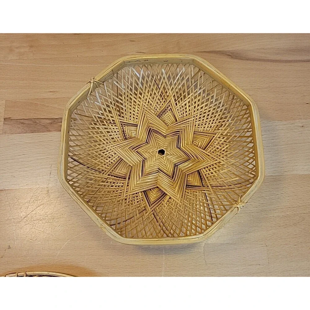 Vintage Pair Shallow Round Baskets Rattan Star Wall Hanging Boho 10” & 7.25”